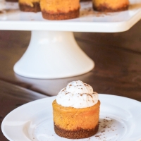Mini Pumpkin Cheesecakes with Gingersnap Crust {Gluten Free Option}